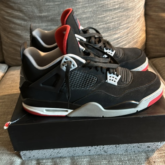 Air Jordan Retro 4 - Picture 4 of 8
